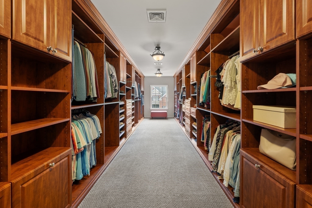 49 Hound Pack Circle