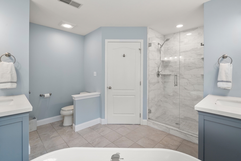 49 Hound Pack Circle