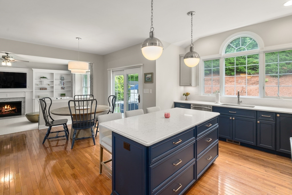 49 Hound Pack Circle