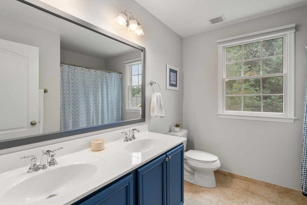 49 Hound Pack Circle