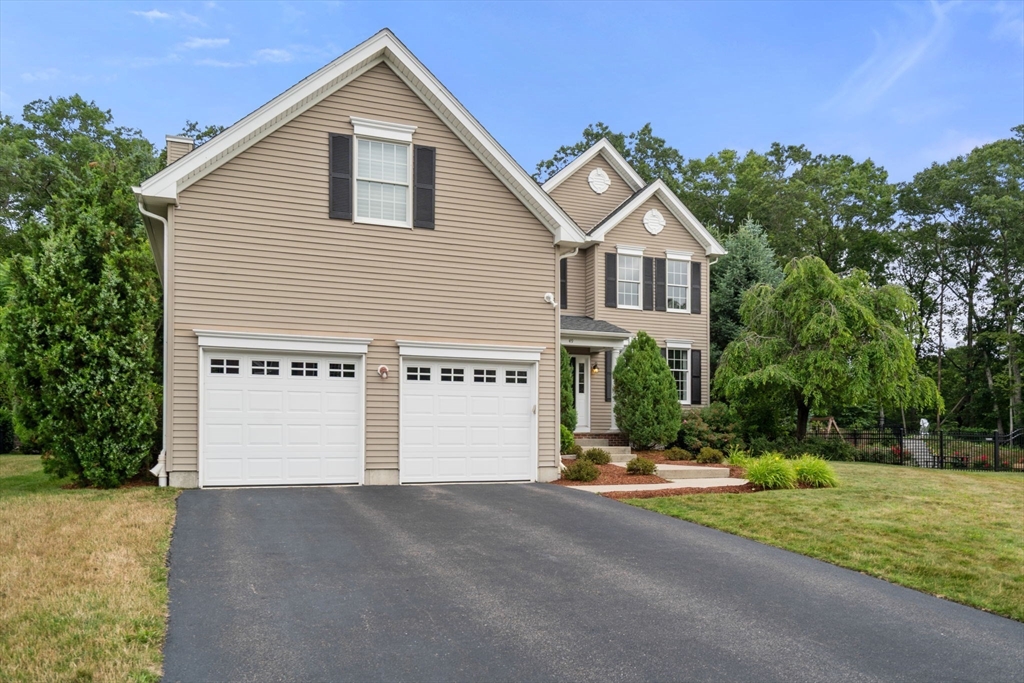 49 Hound Pack Circle