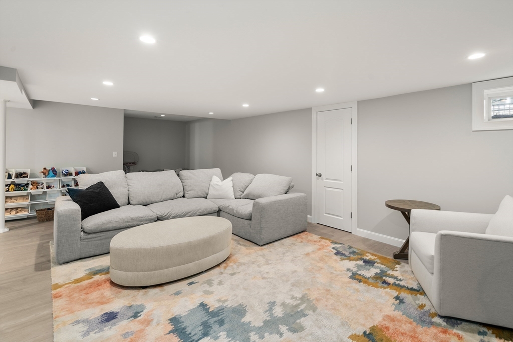 49 Hound Pack Circle