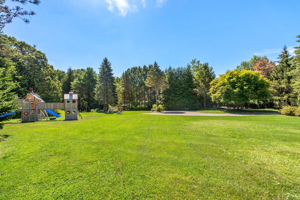 11 Stonegate Lane