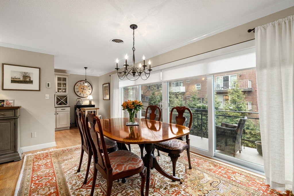 1206 Greendale Ave # 214