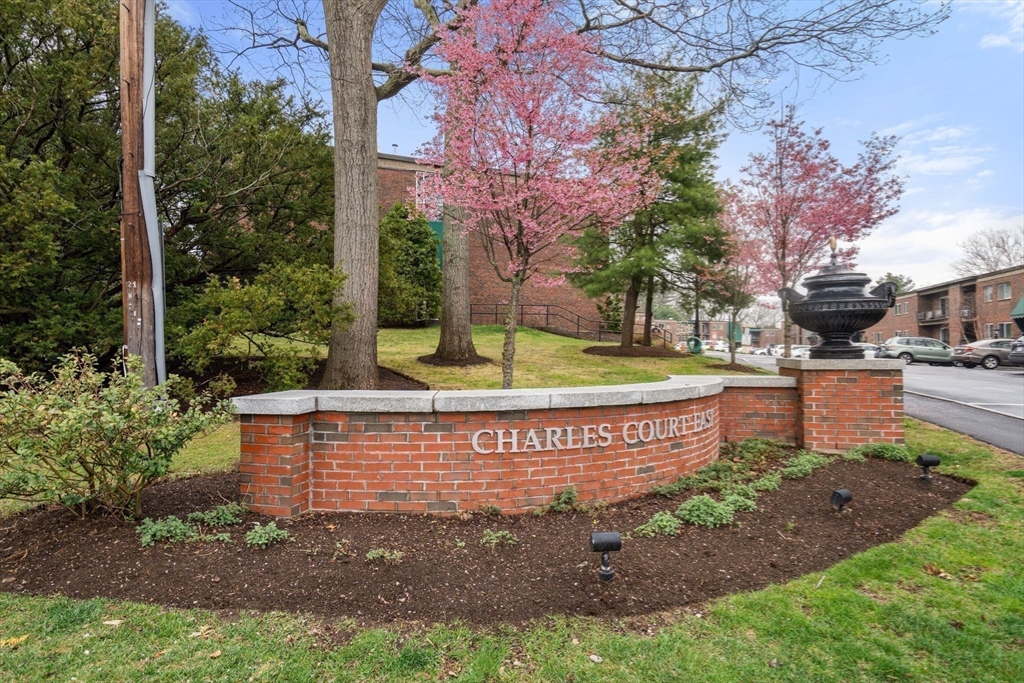 1206 Greendale Ave # 214