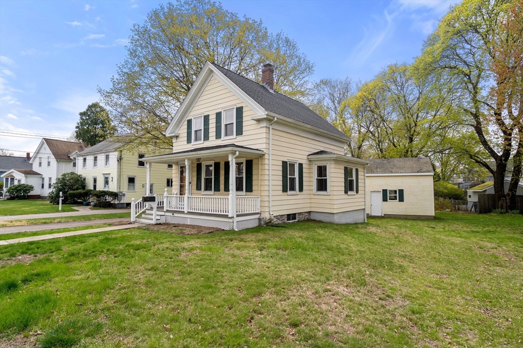 24 Railroad Avenue