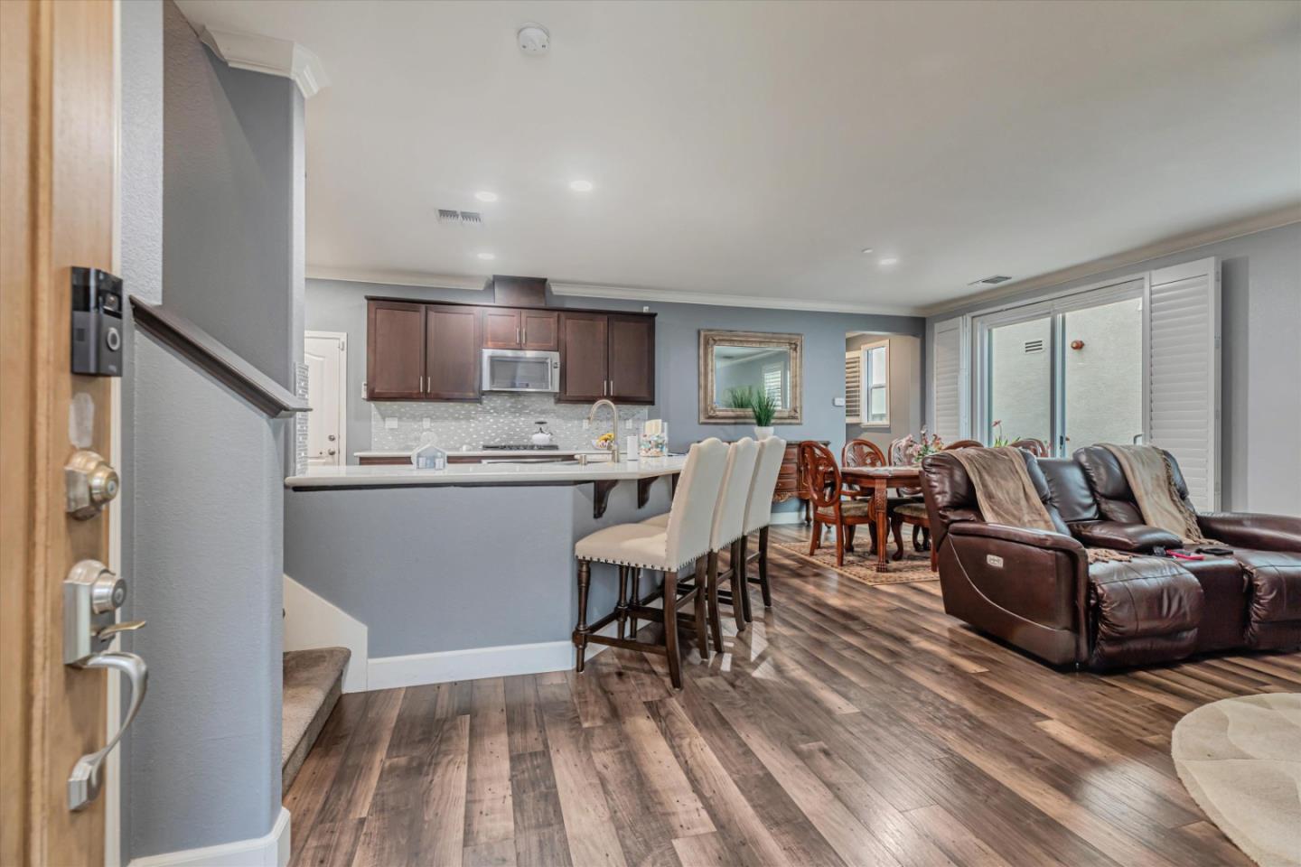 28 Caspian Way