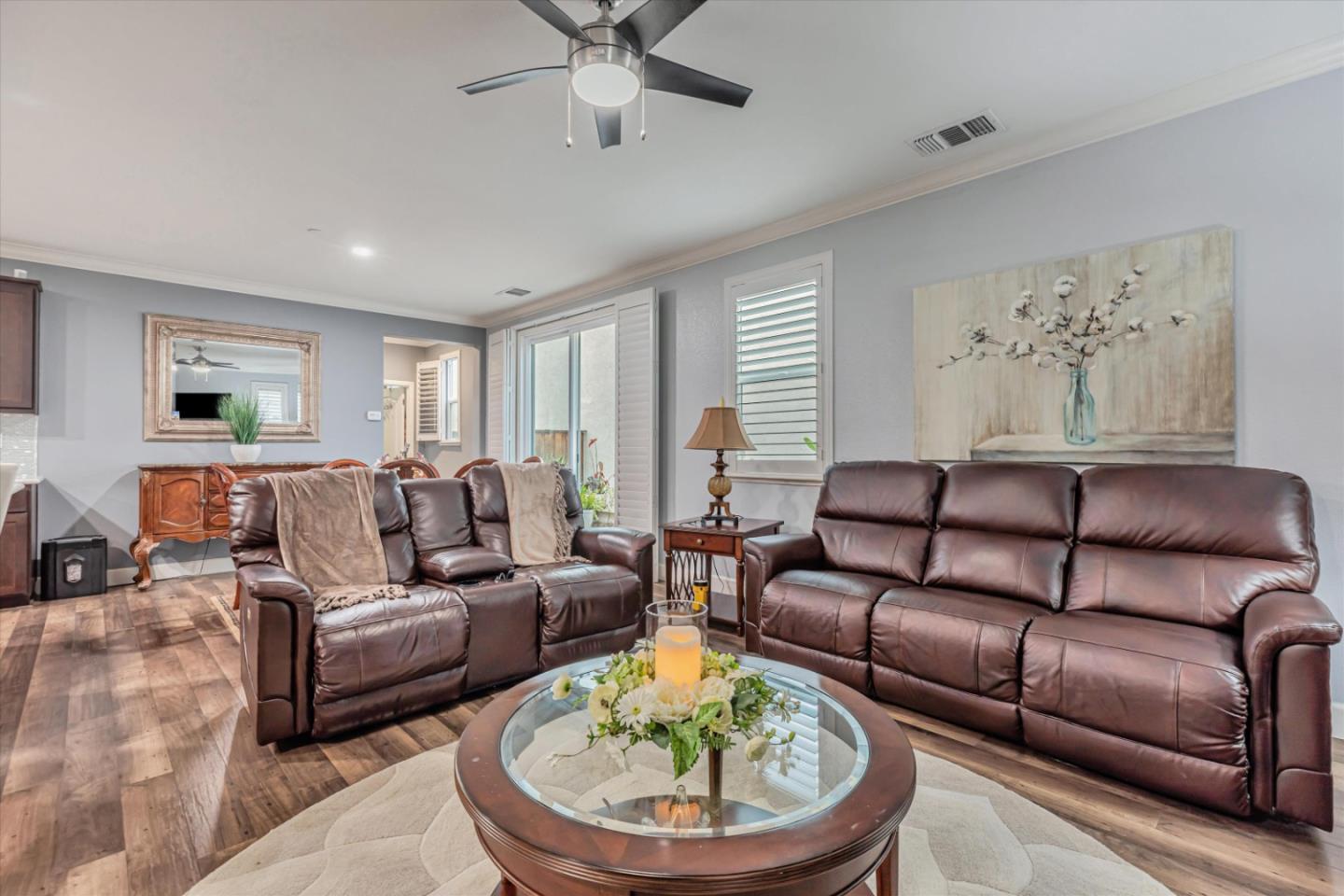 28 Caspian Way