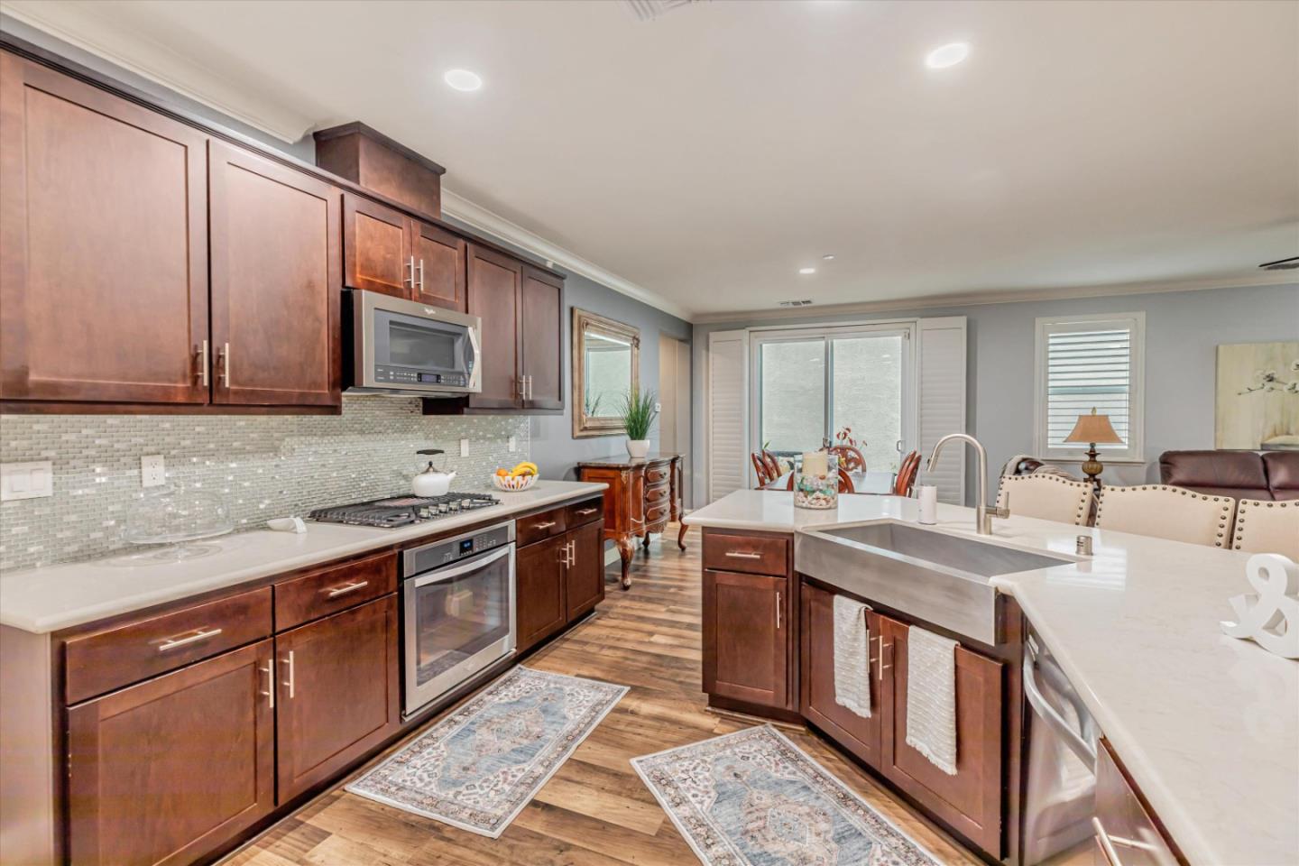 28 Caspian Way