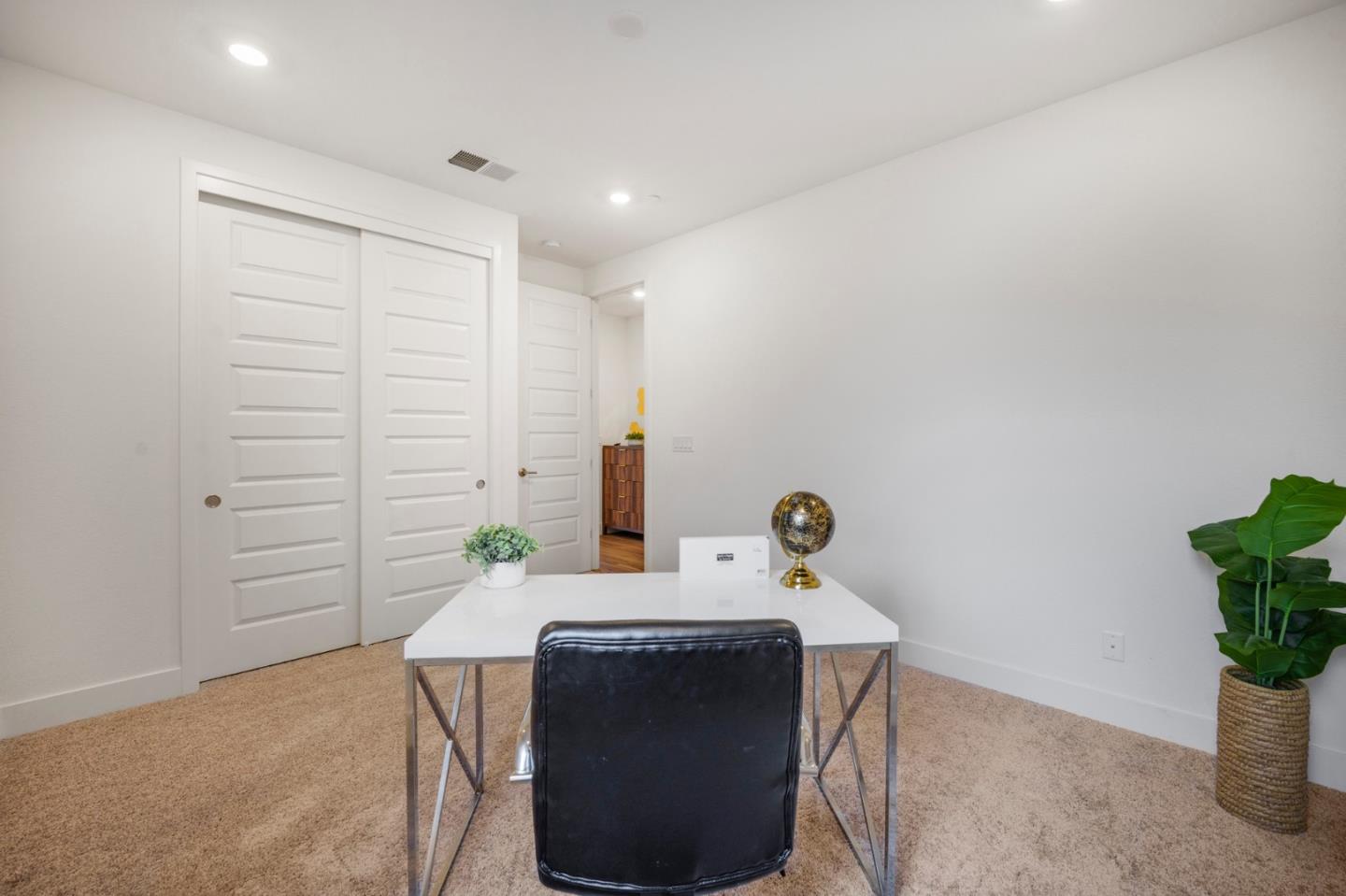 7101 Hakkan Drive