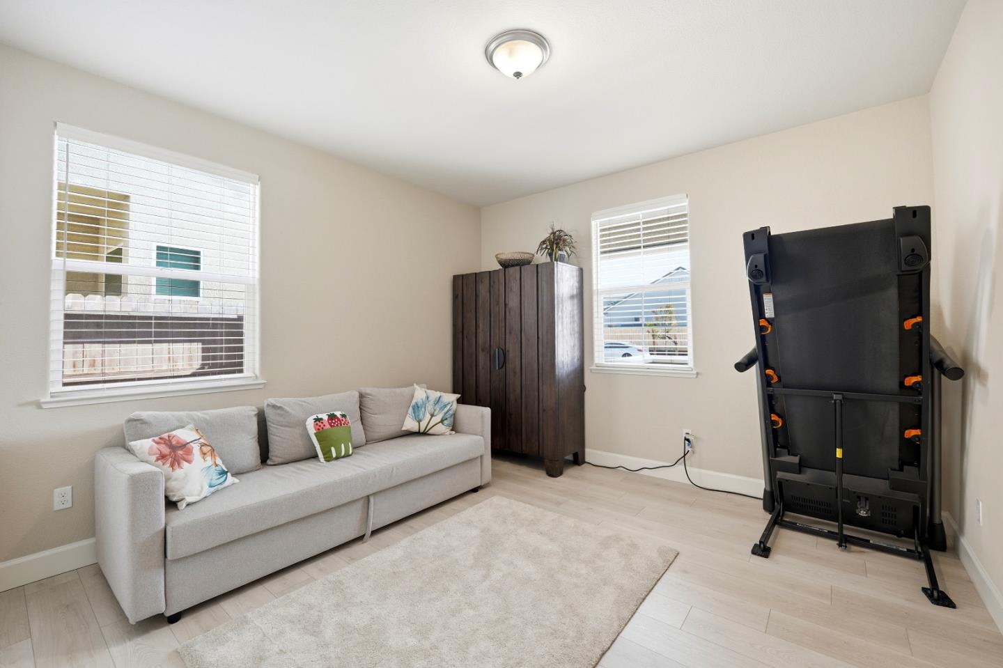 1196 Wildrose Drive
