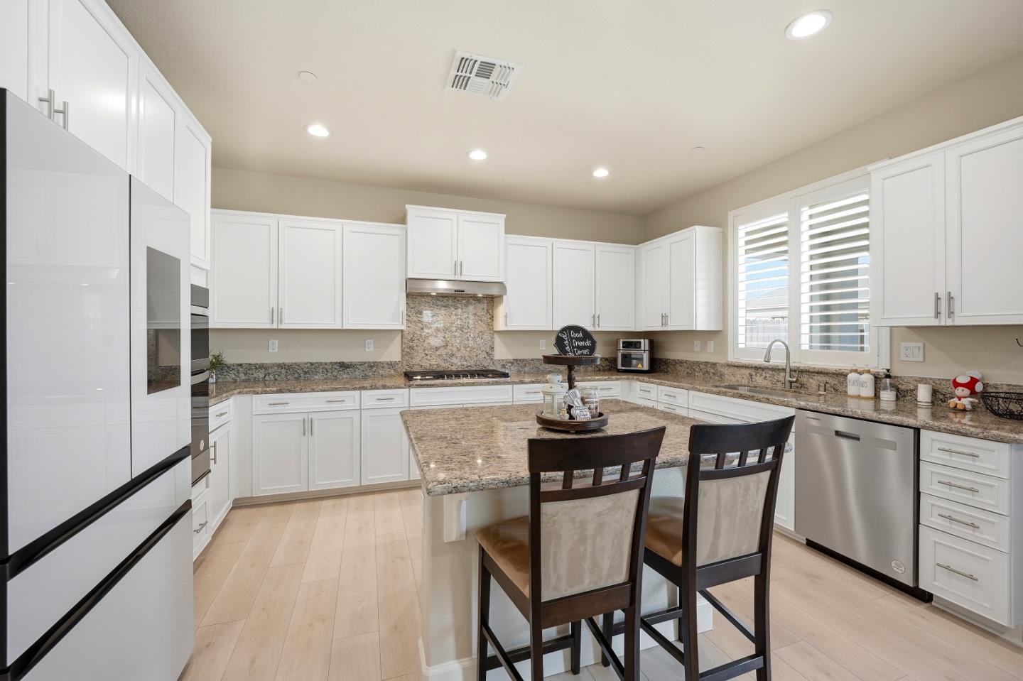 1196 Wildrose Drive