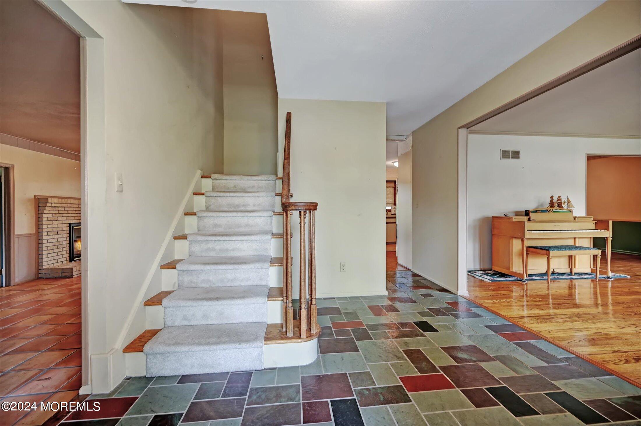 26 N Tunesbrook Drive