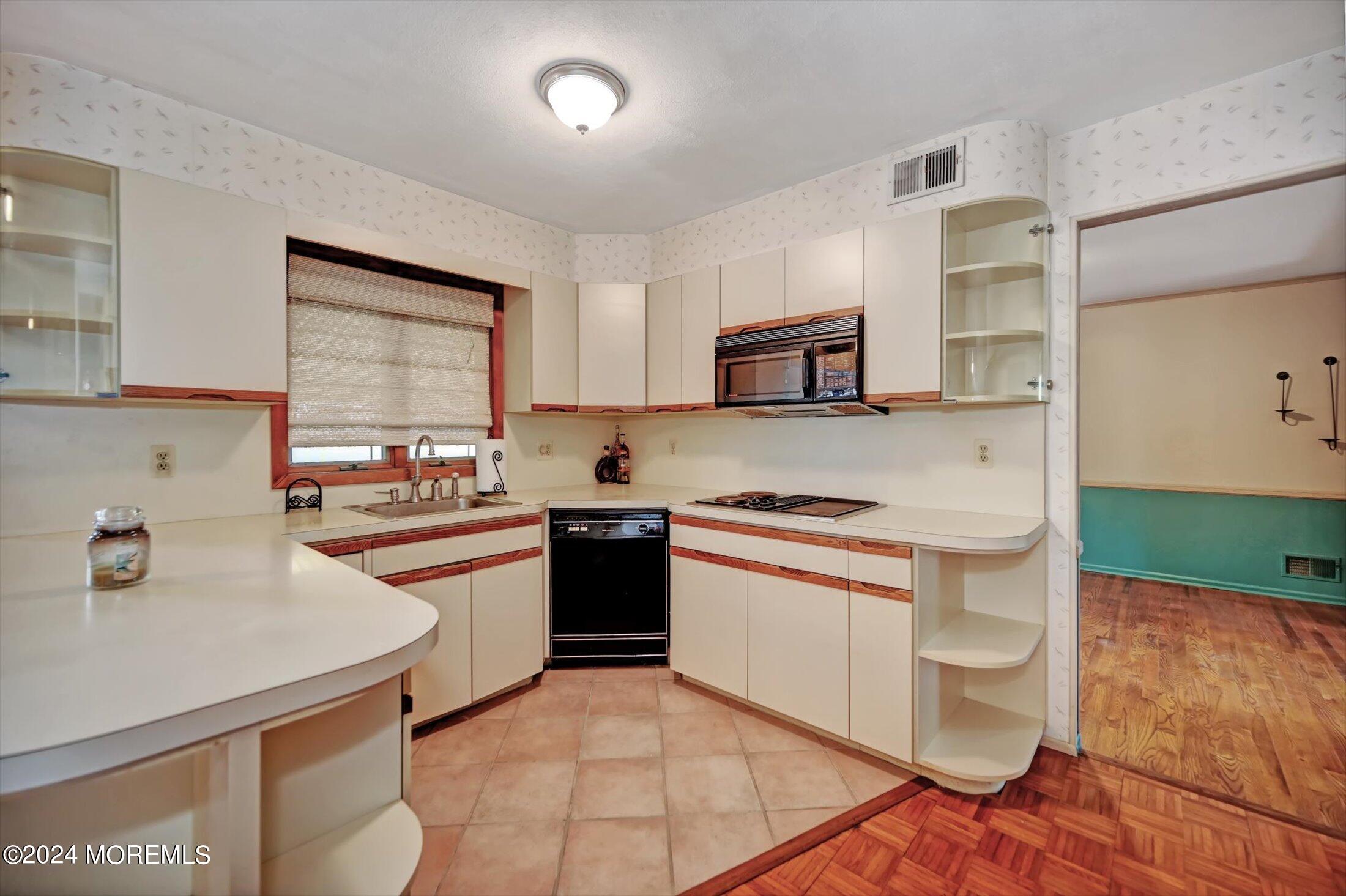 26 N Tunesbrook Drive