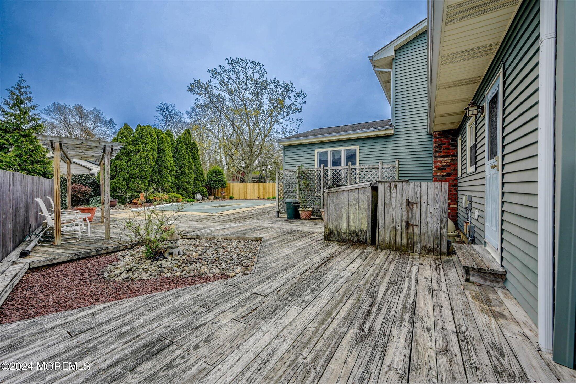 26 N Tunesbrook Drive