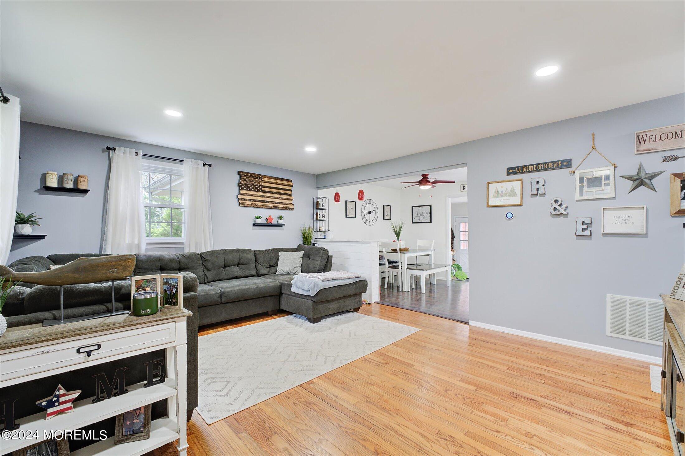 606 Duke Court