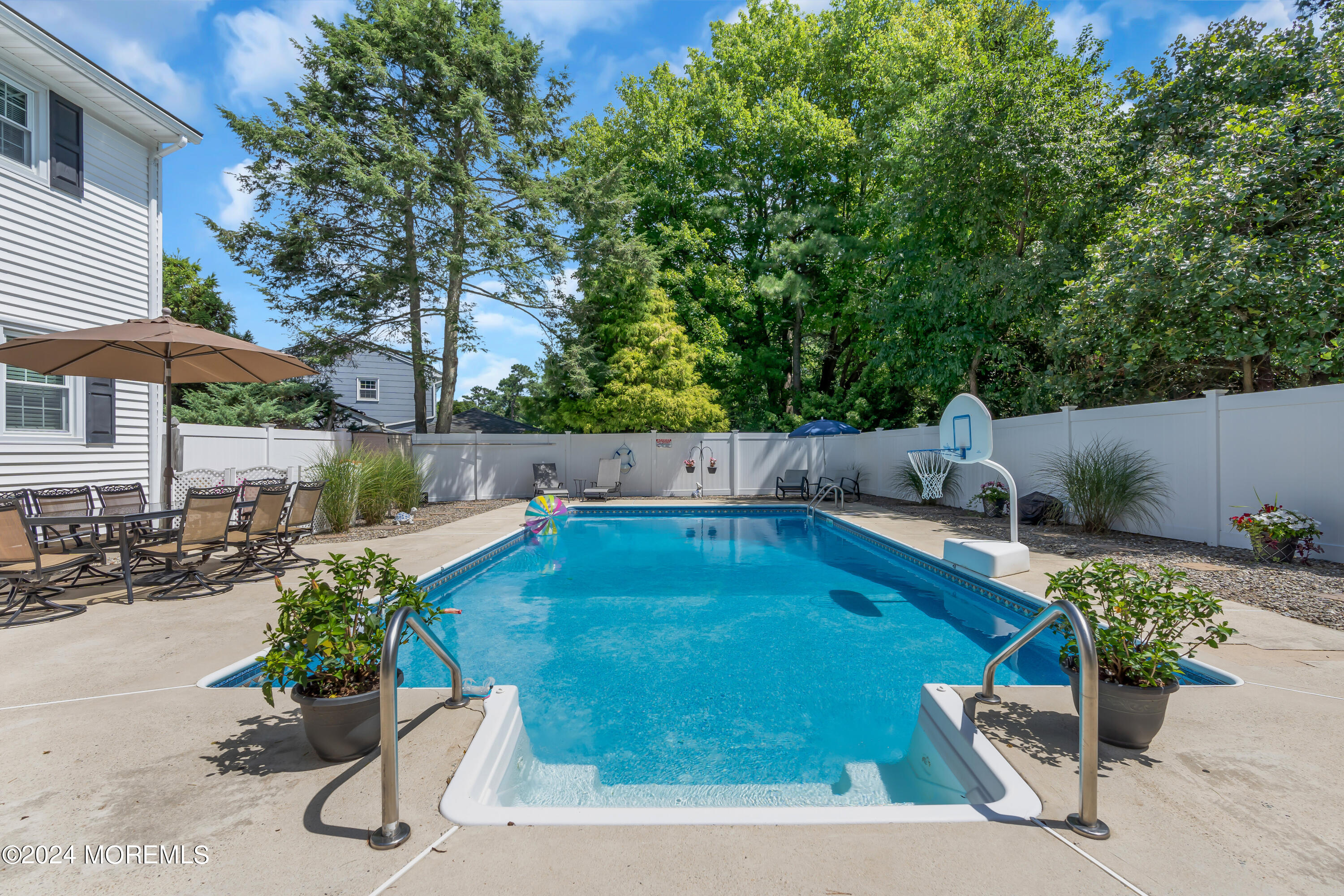 27 Winchester Drive