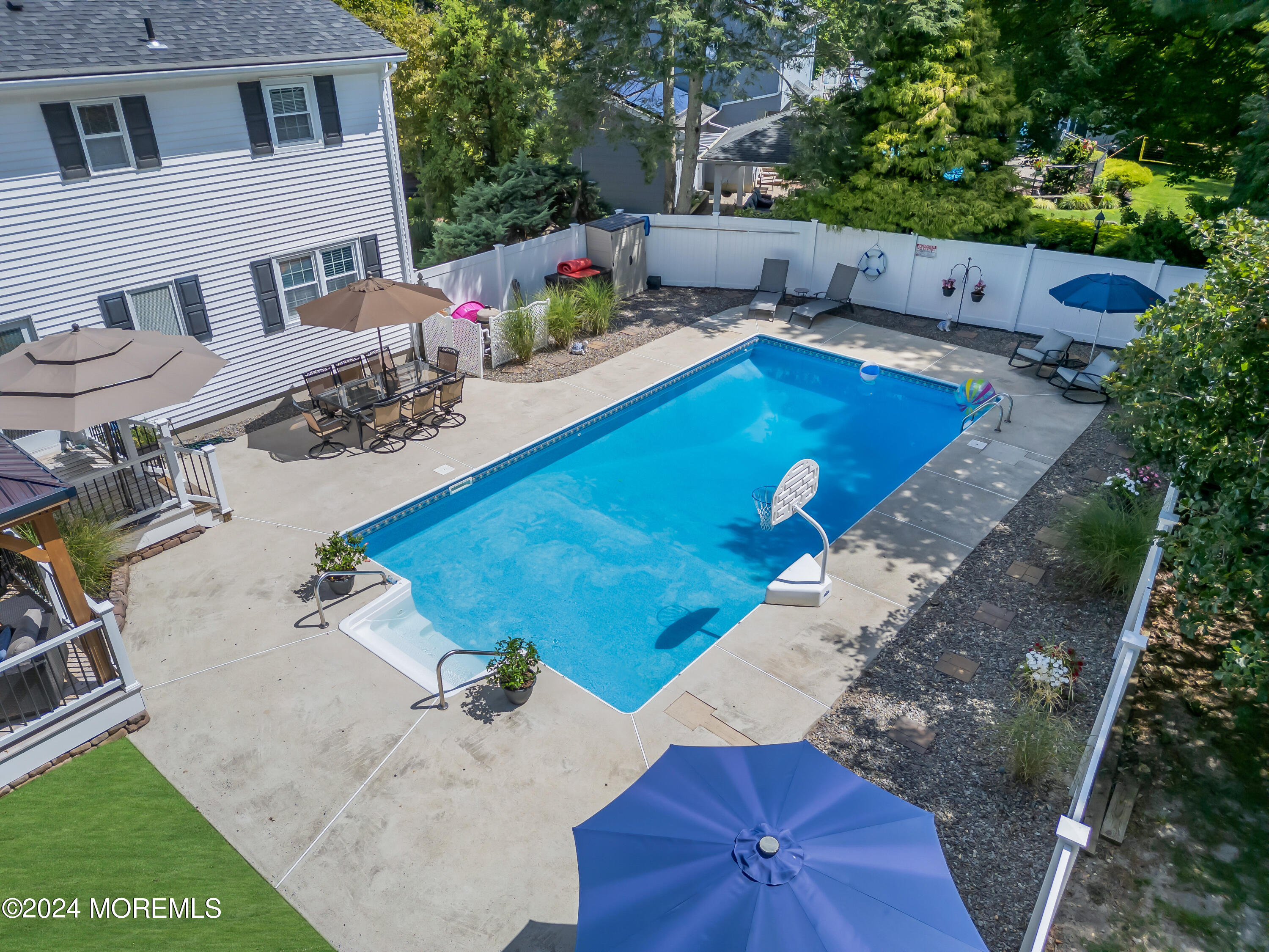 27 Winchester Drive