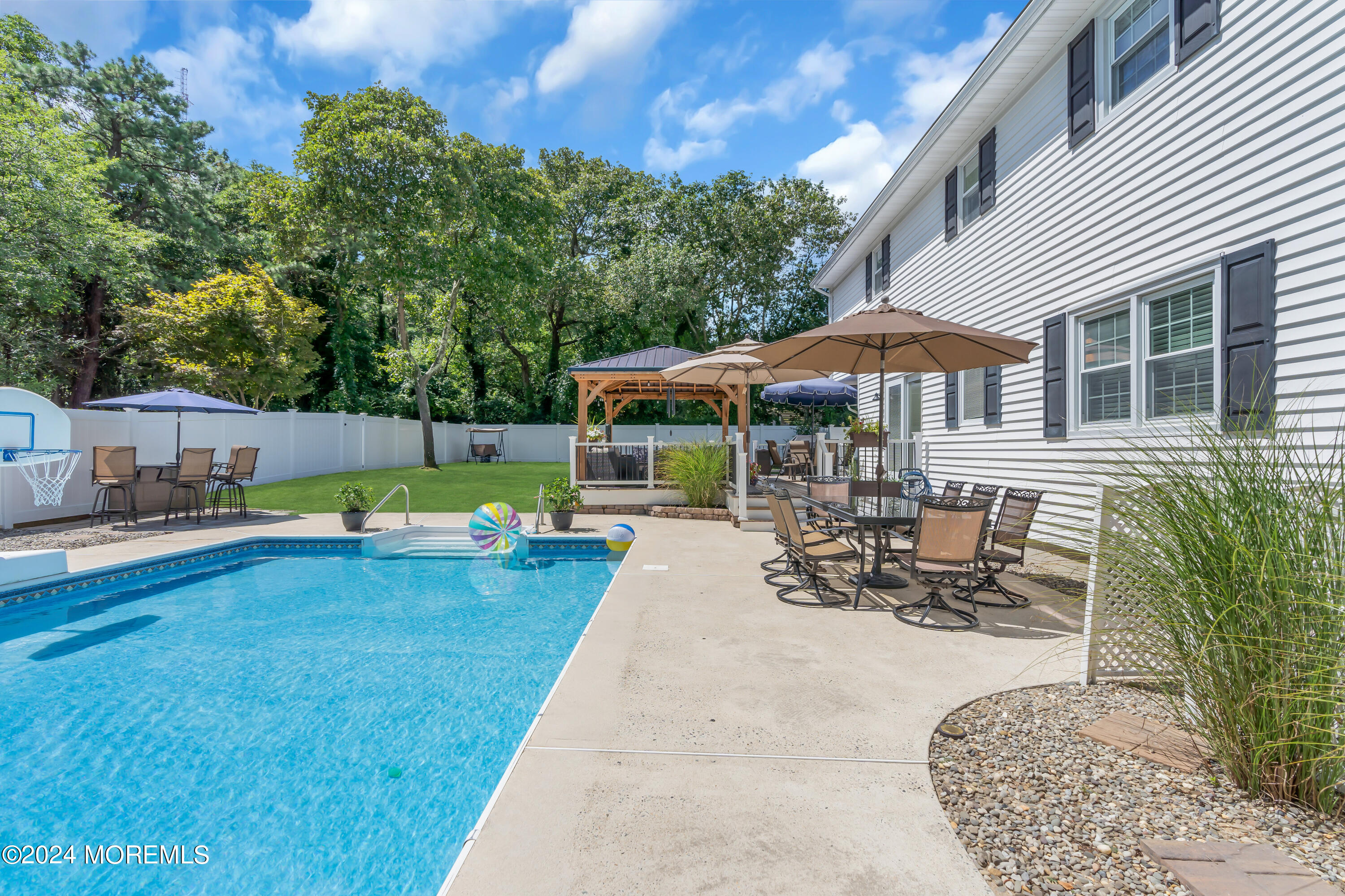 27 Winchester Drive