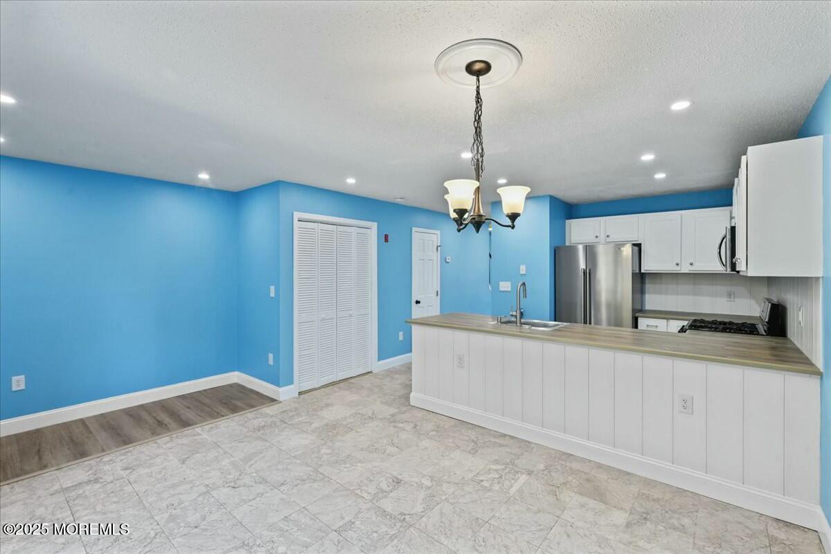 1333 Paris Court