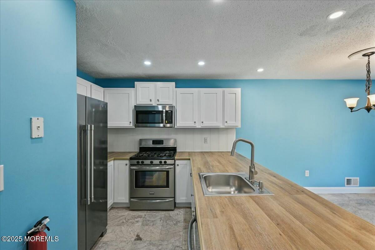 1333 Paris Court