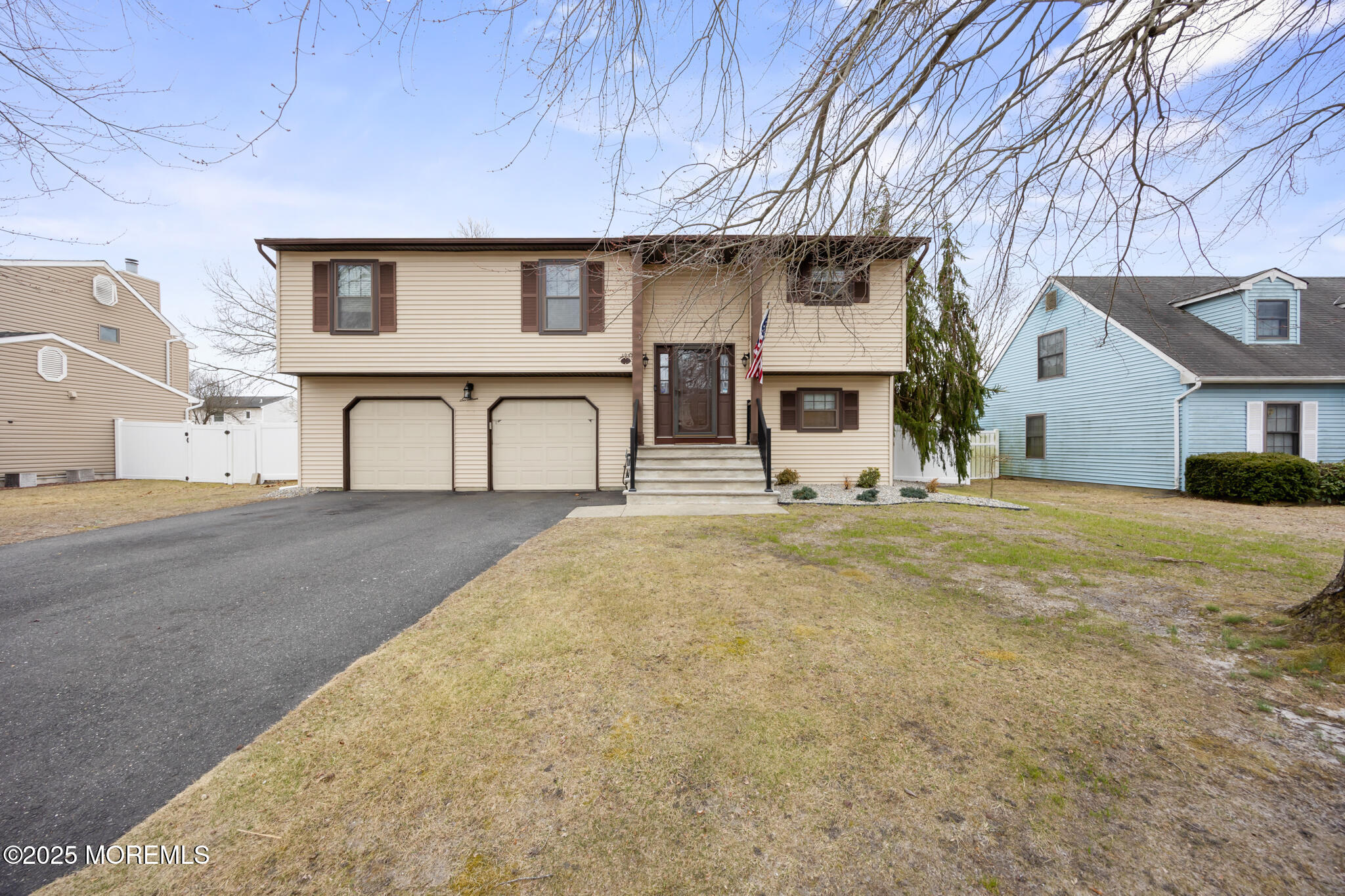 17 Garden Way