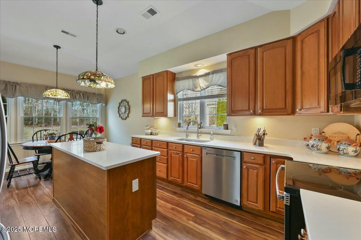 24 Belmar Boulevard