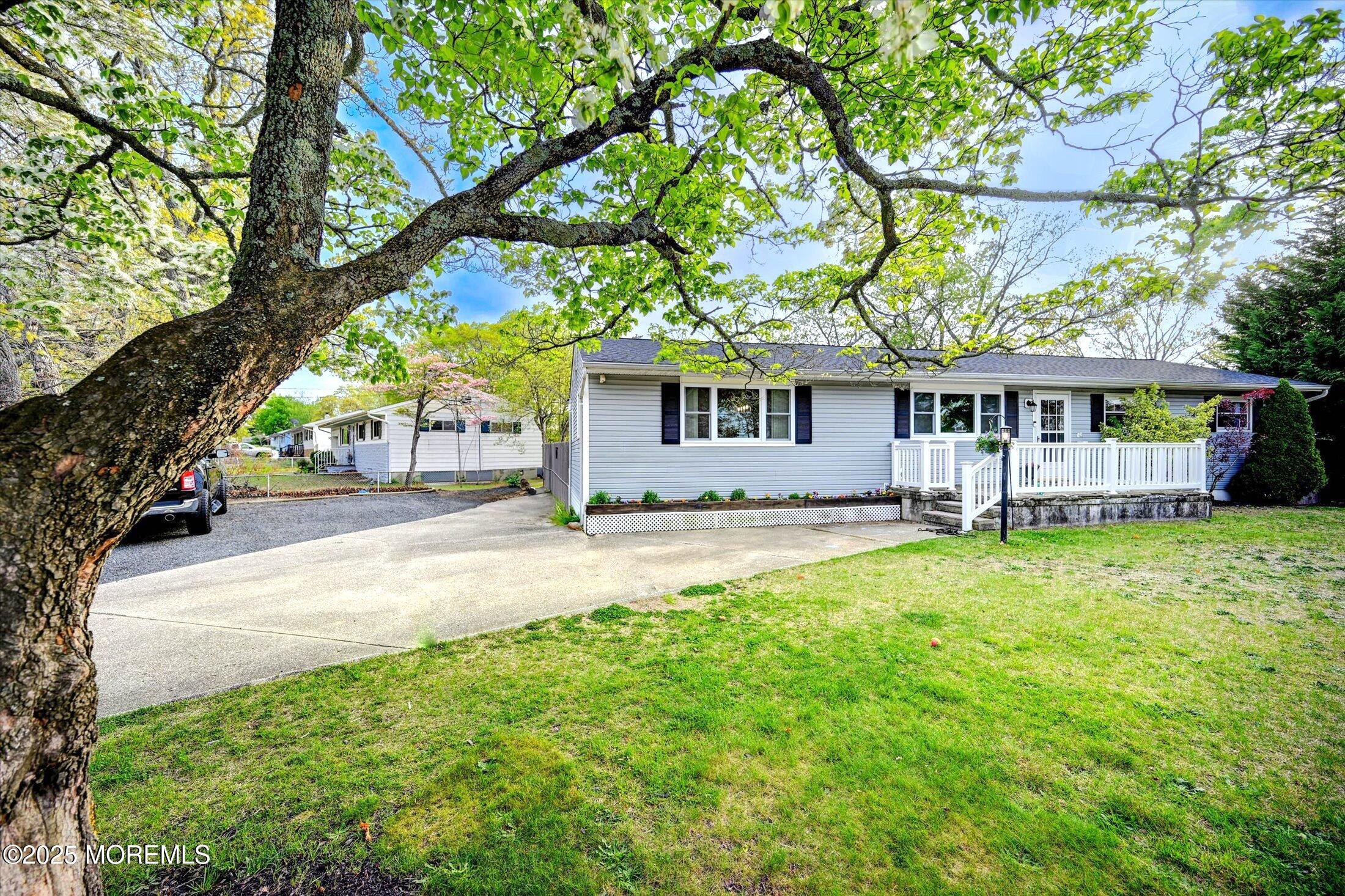 20 Sylvan Lake Boulevard