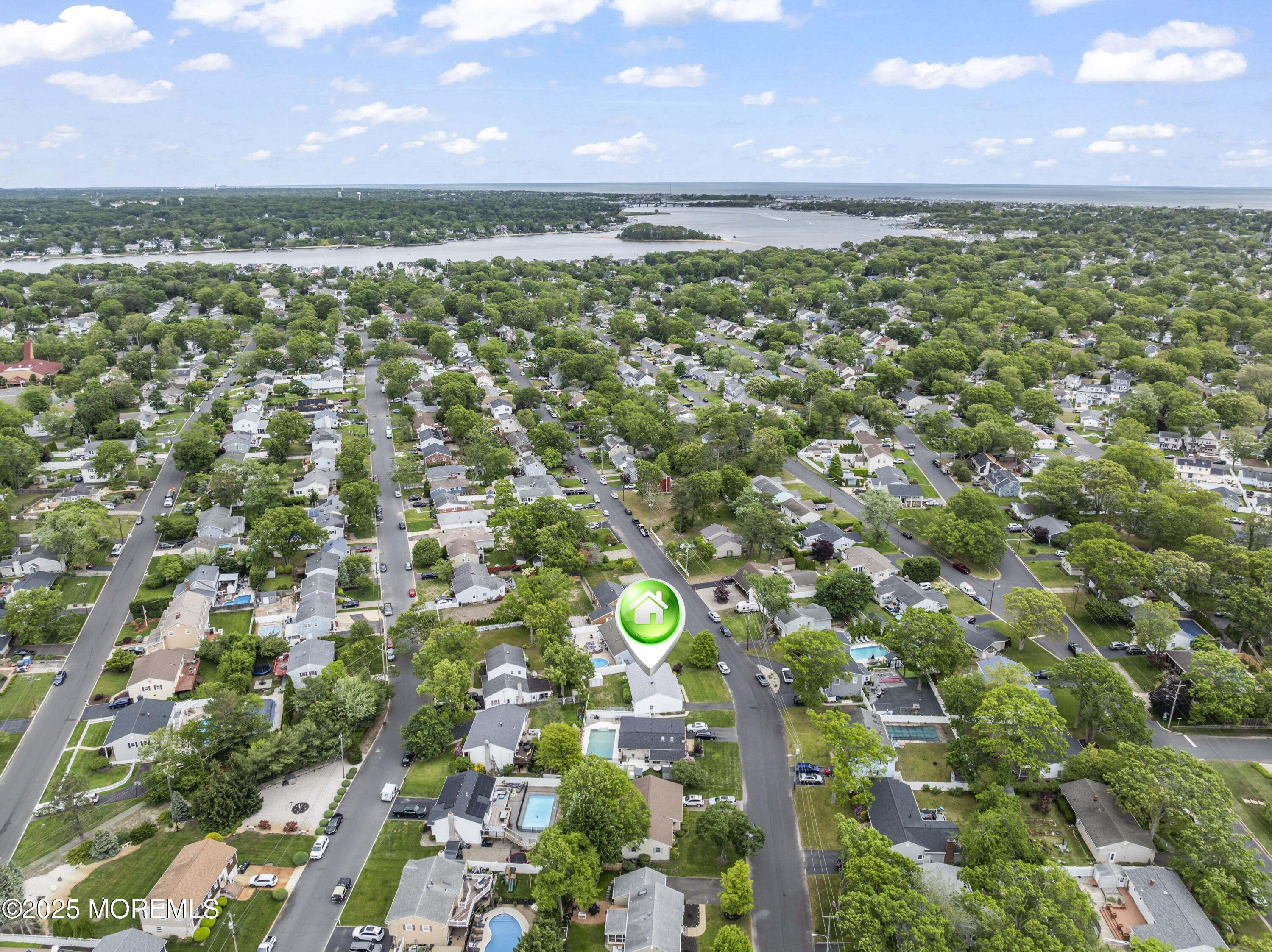 605 Oak Terrace