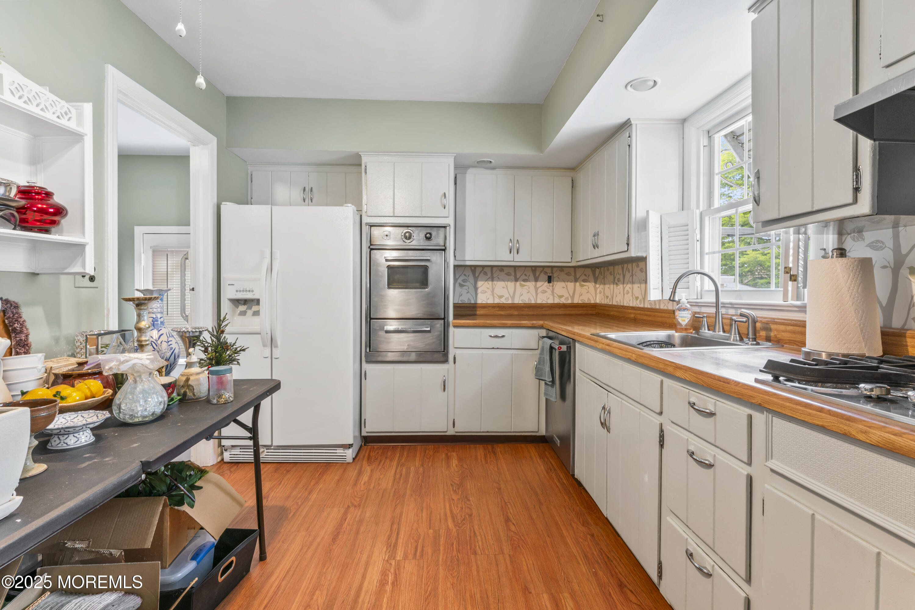 605 Oak Terrace