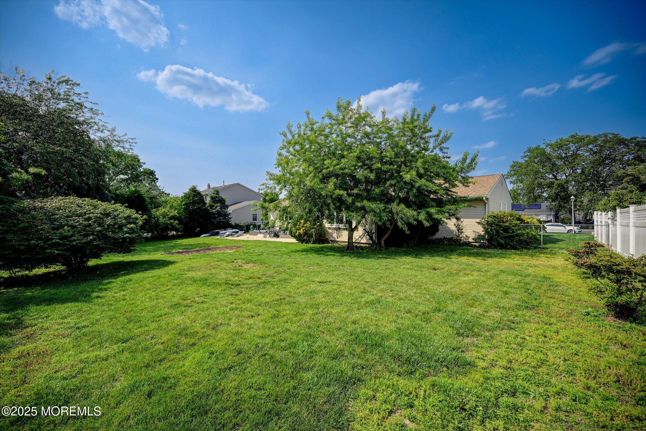 855 Derry Drive