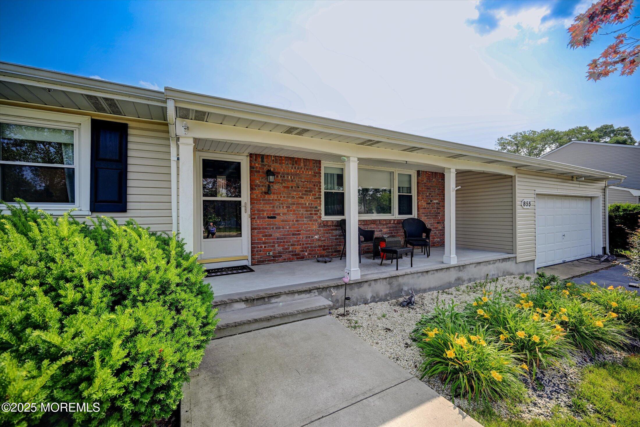 855 Derry Drive