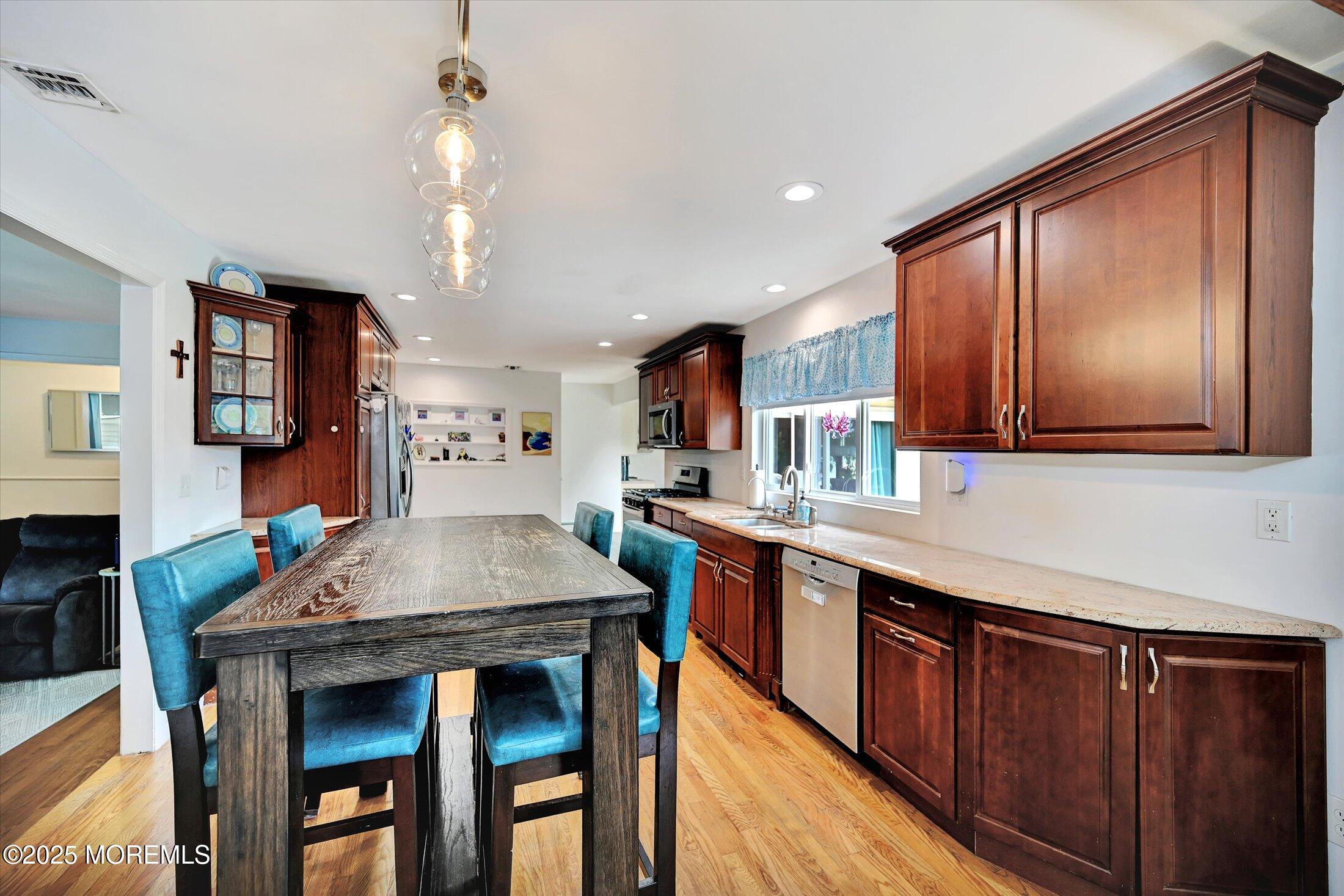 855 Derry Drive