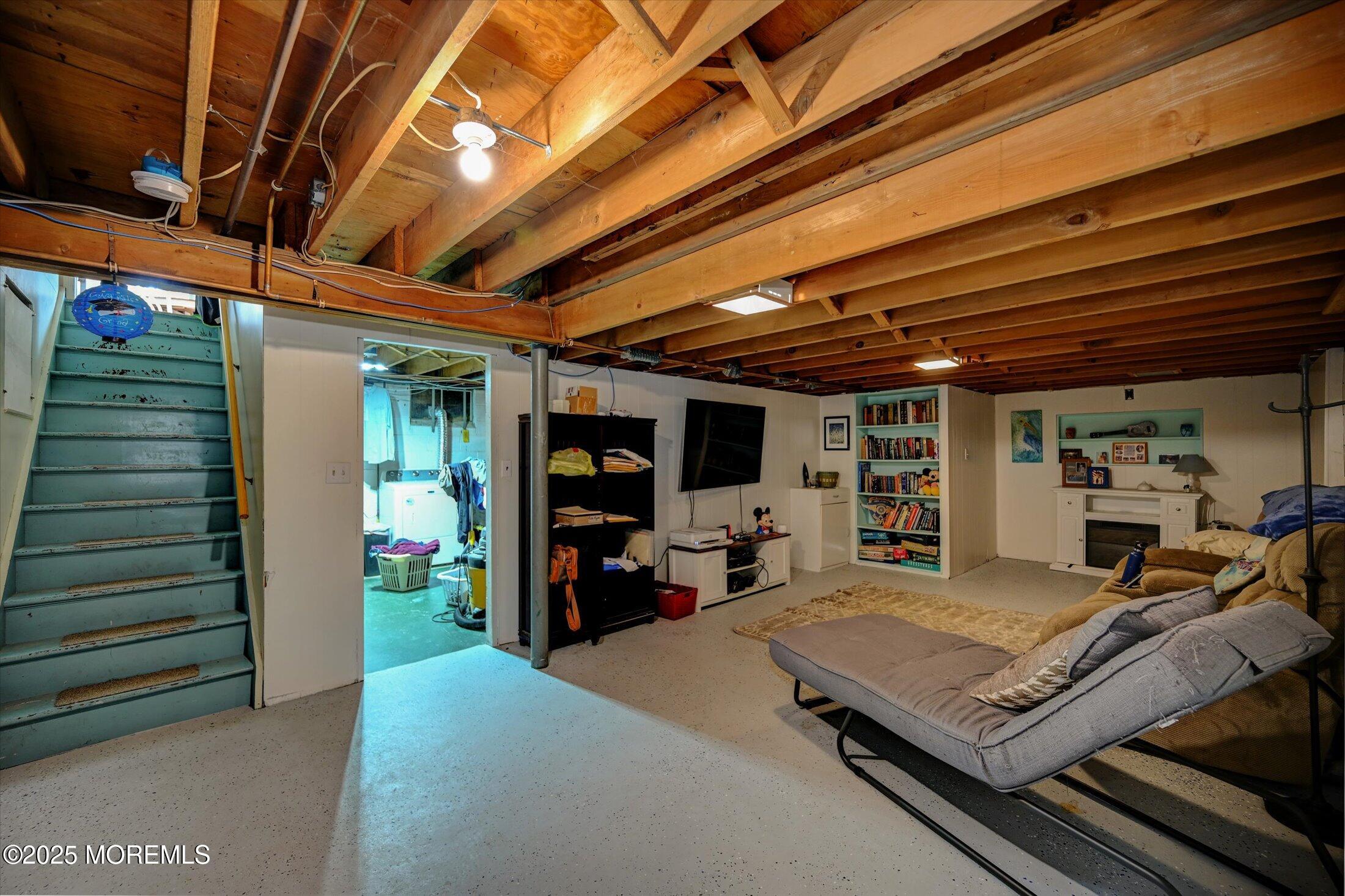 855 Derry Drive