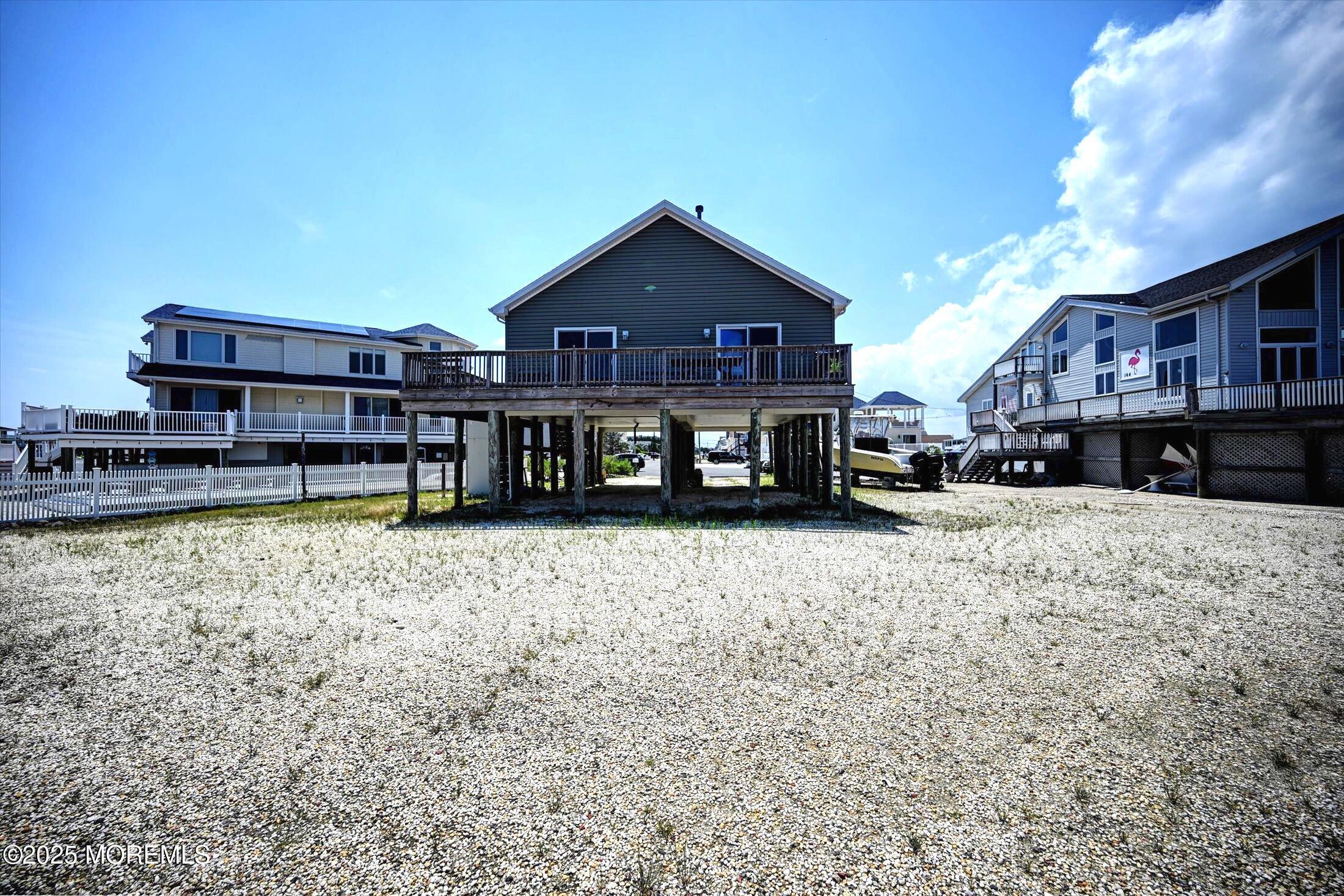 163 Flamingo Road