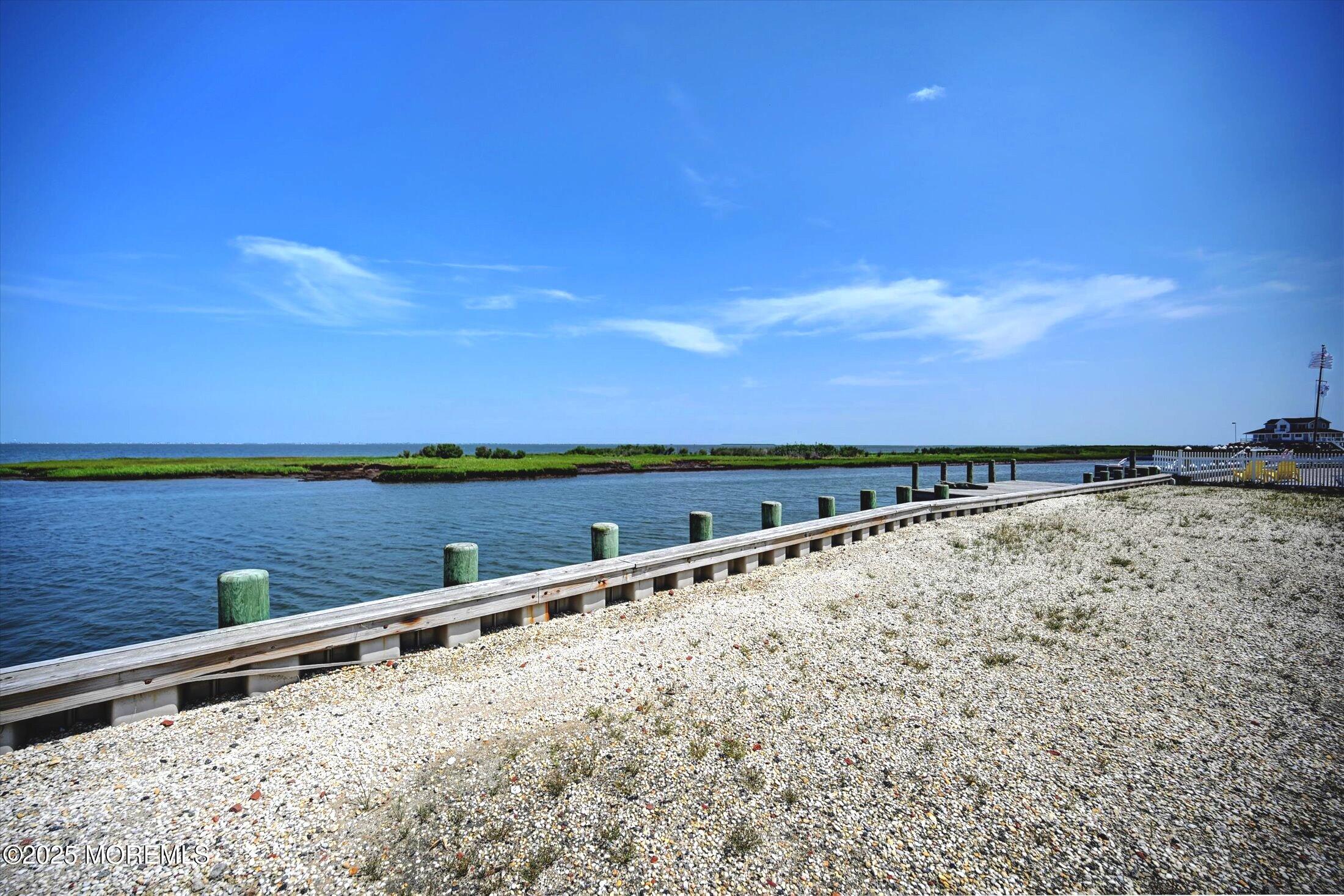 163 Flamingo Road
