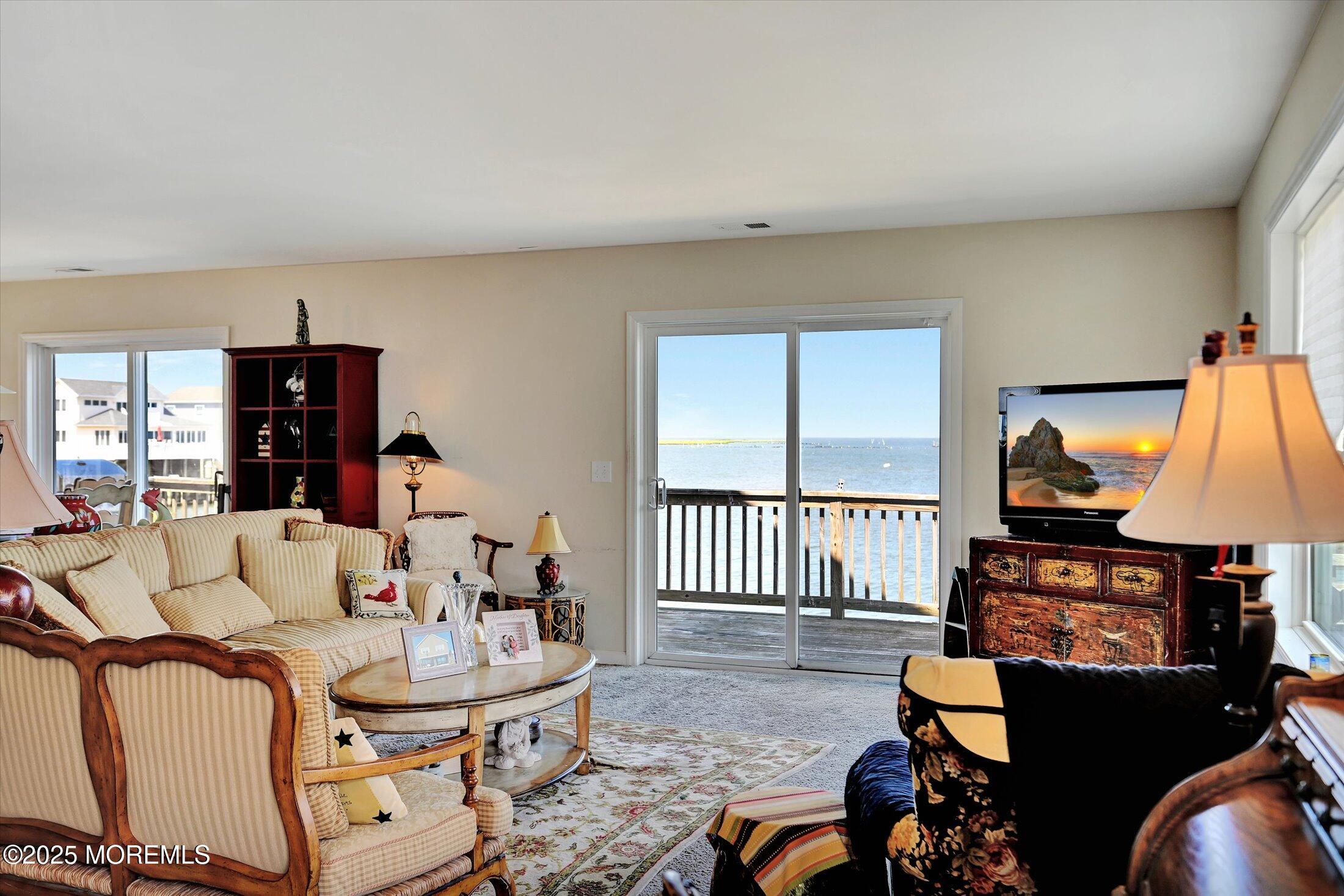 163 Flamingo Road