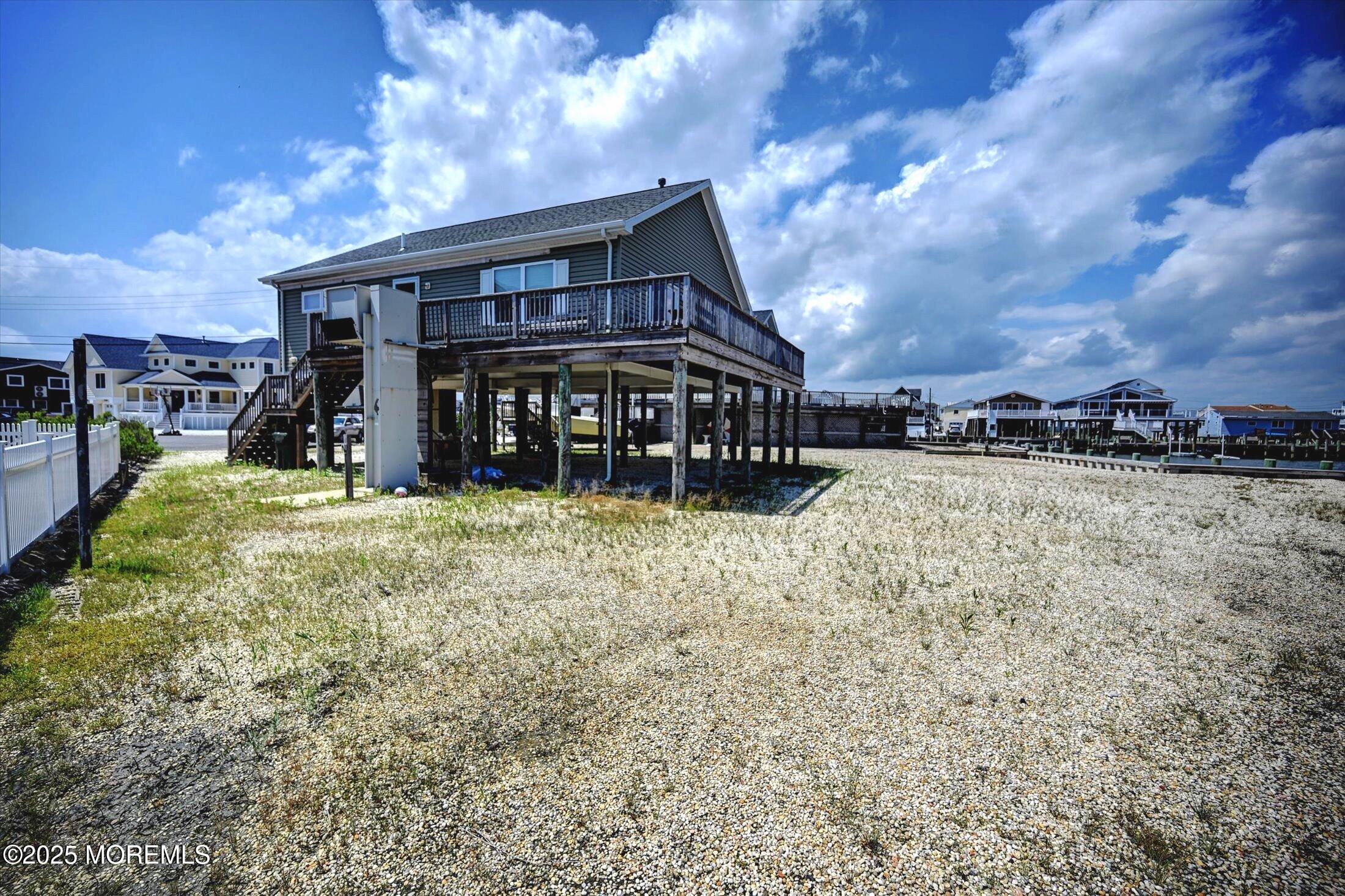 163 Flamingo Road