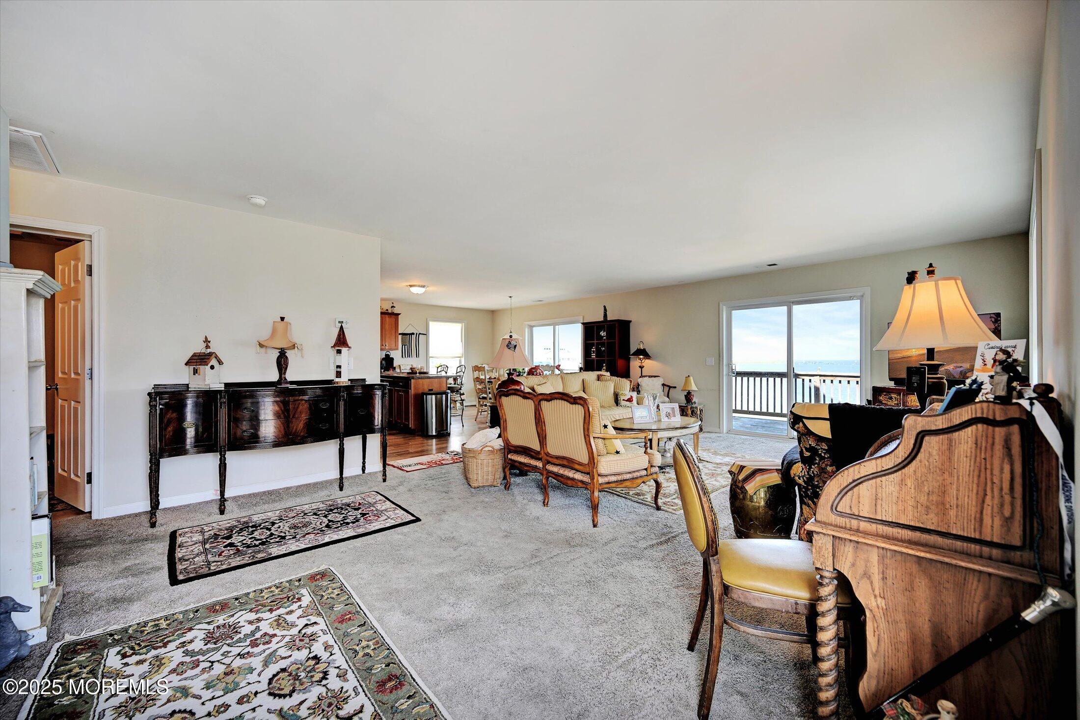 163 Flamingo Road
