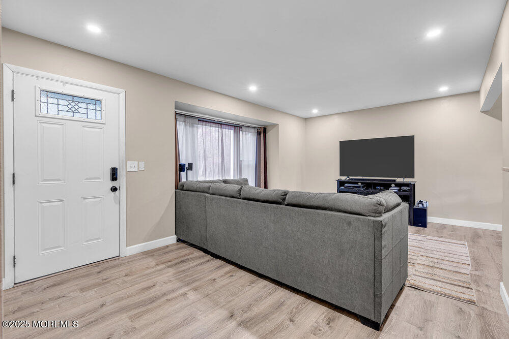 1309 Bay Avenue