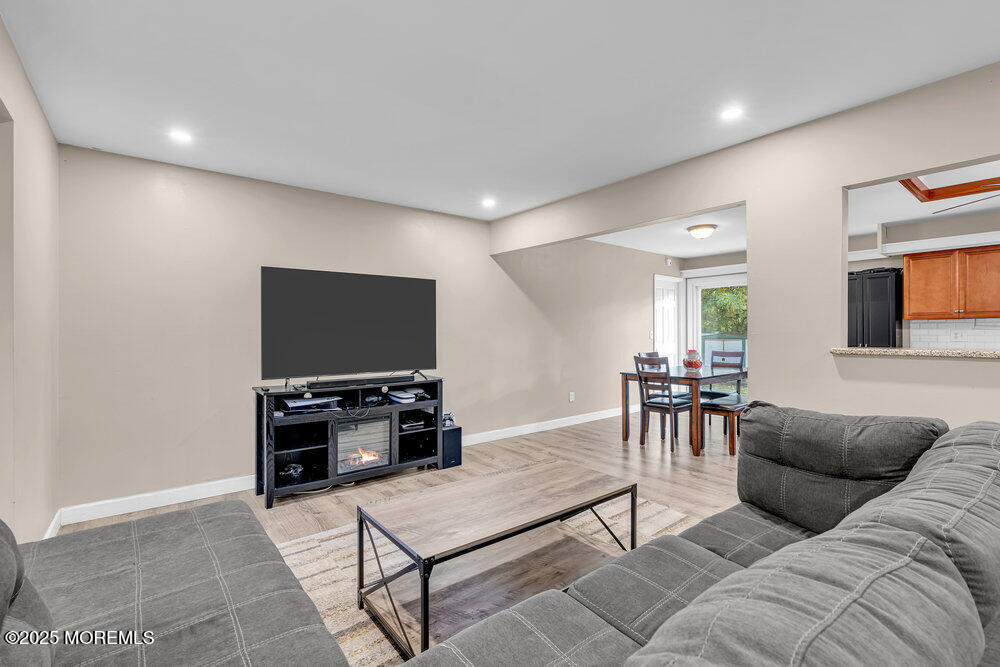 1309 Bay Avenue