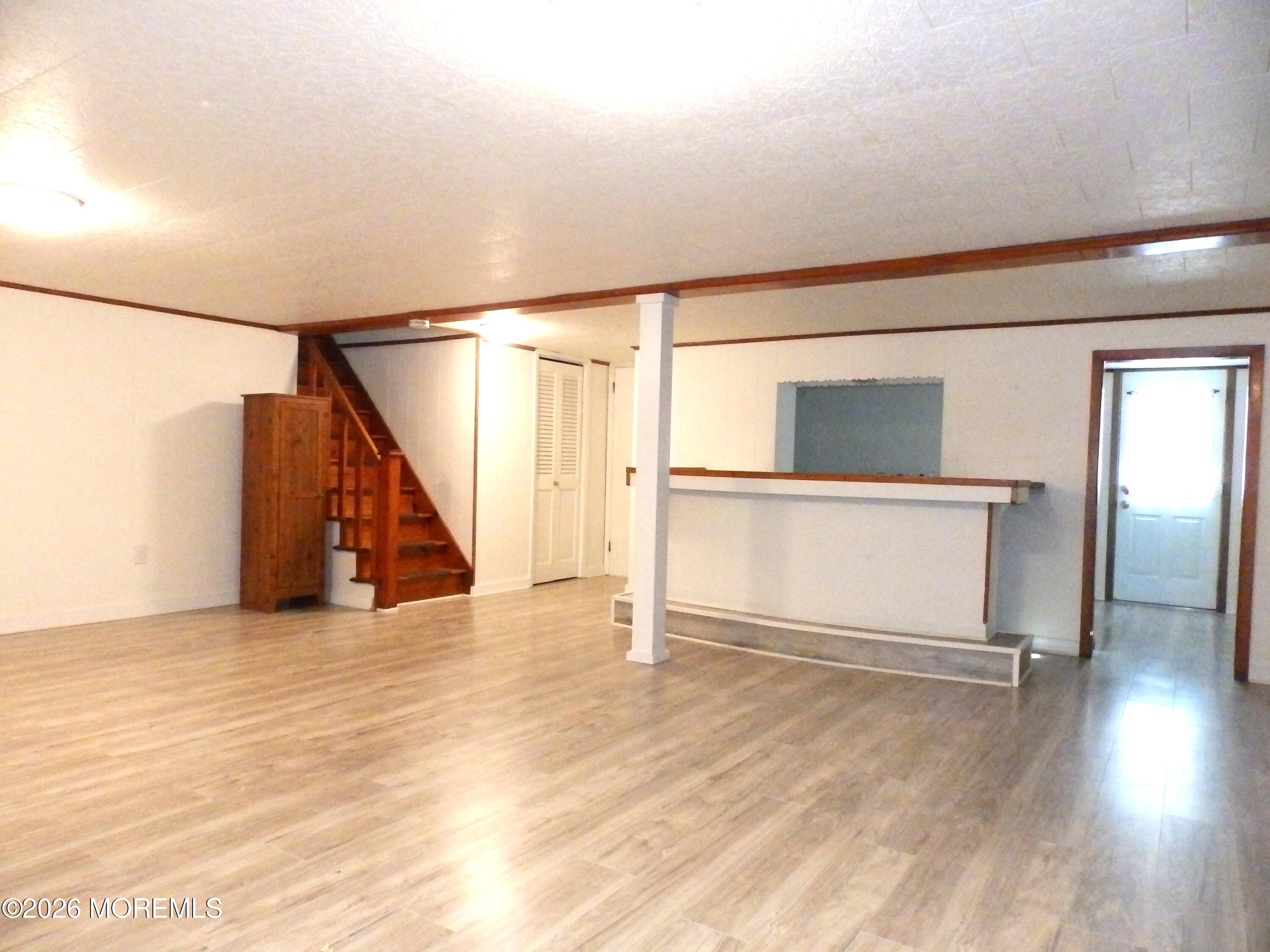 543 Hollywood Avenue