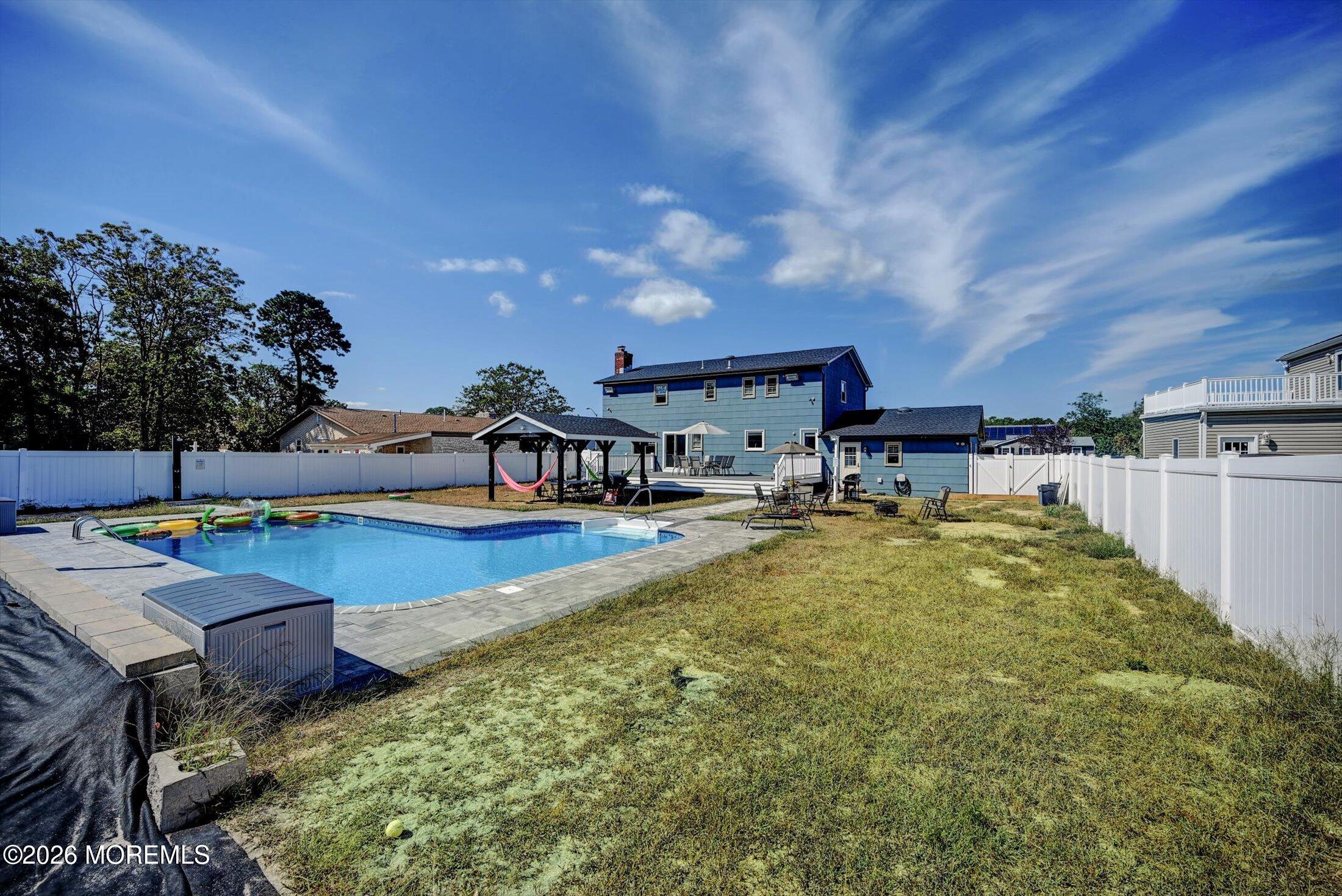 815 Gilmores Island Road