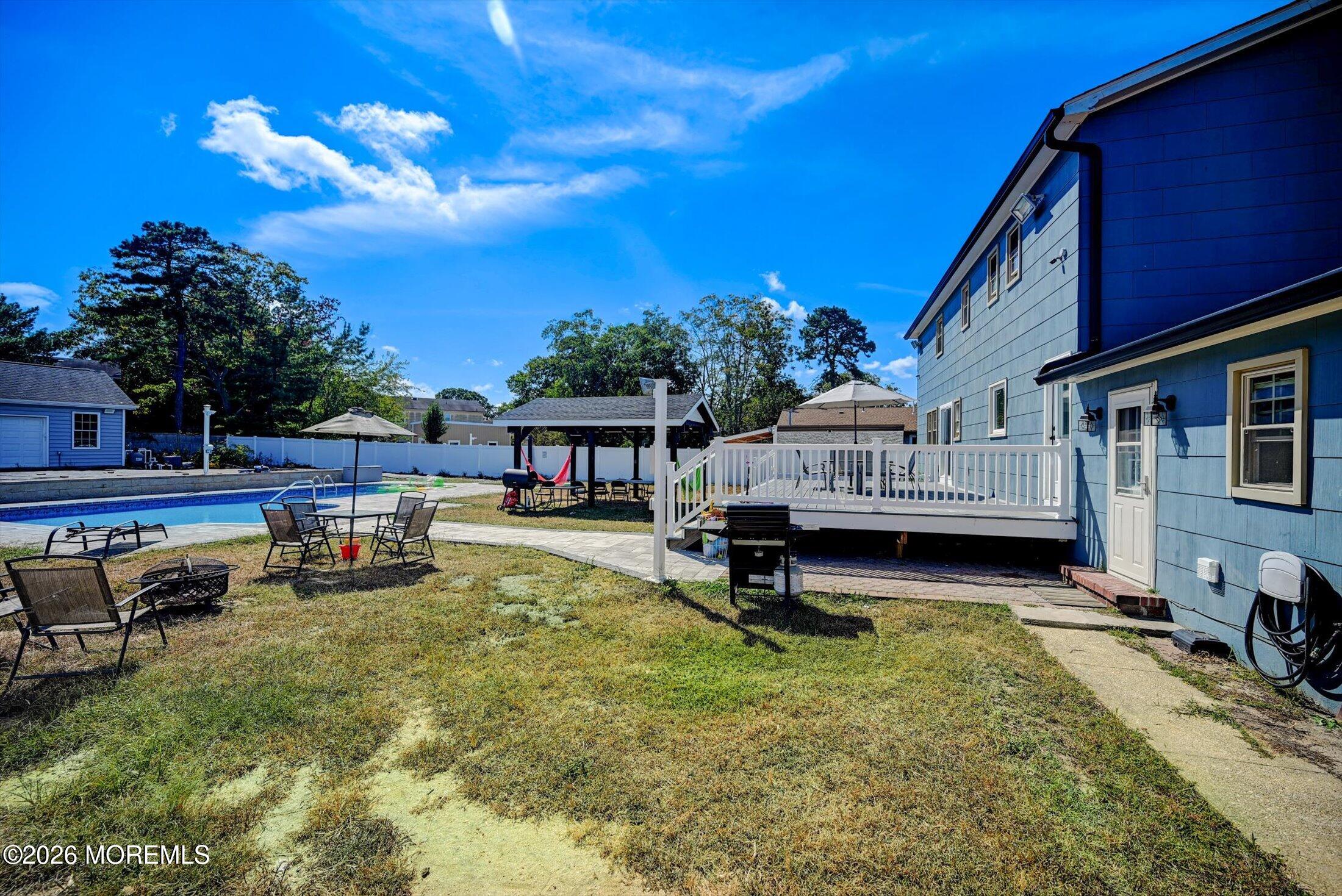 815 Gilmores Island Road