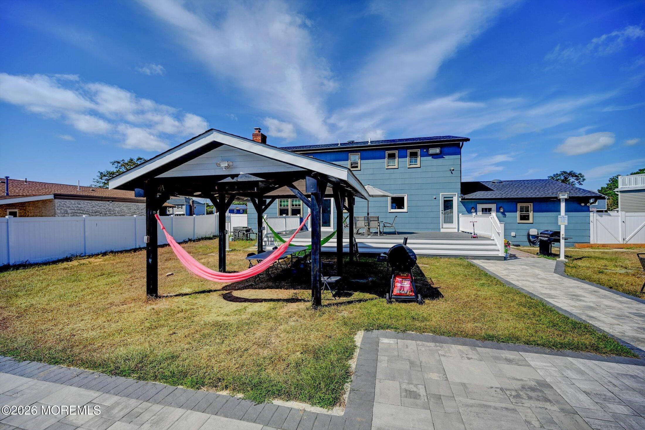 815 Gilmores Island Road