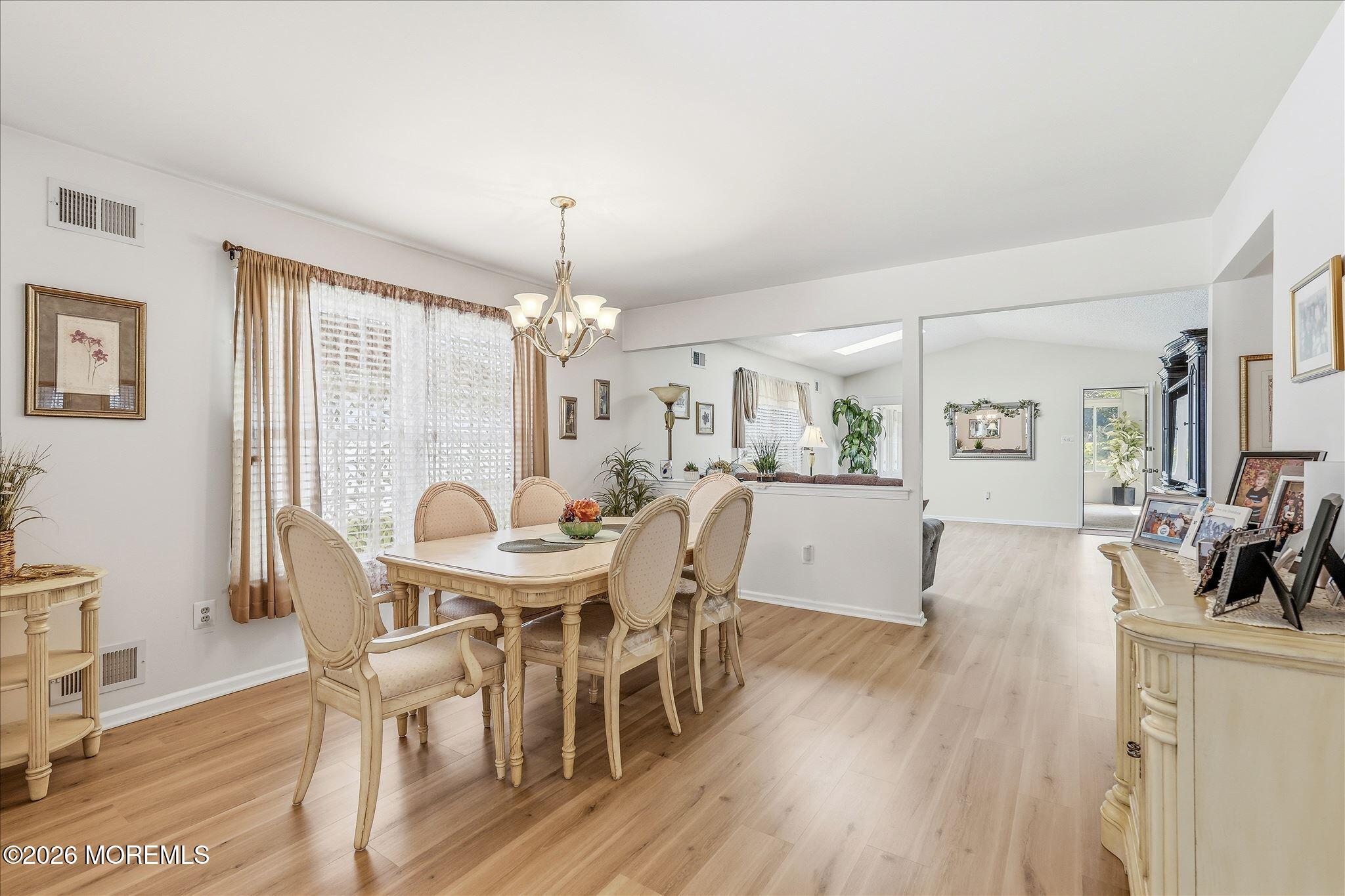 2187 Agincourt Road