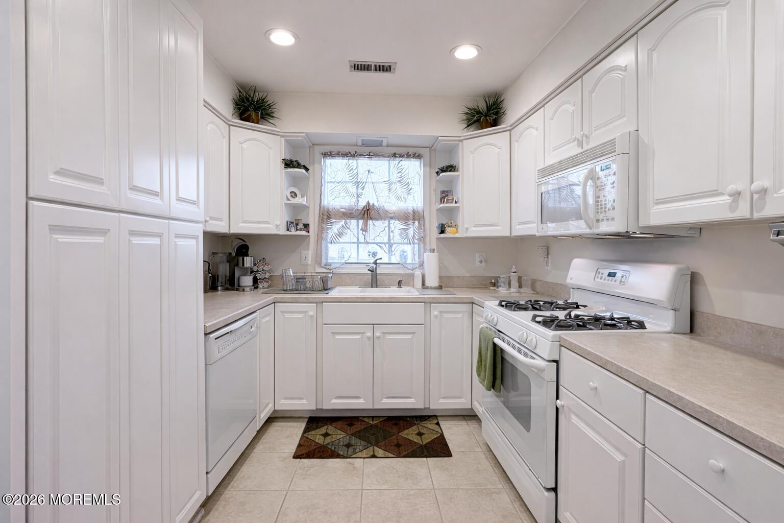 2187 Agincourt Road