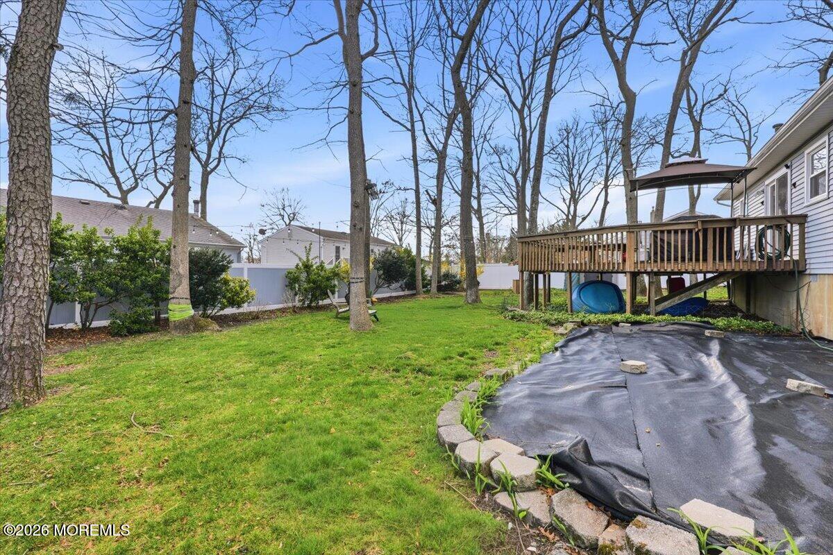 825 Center Street