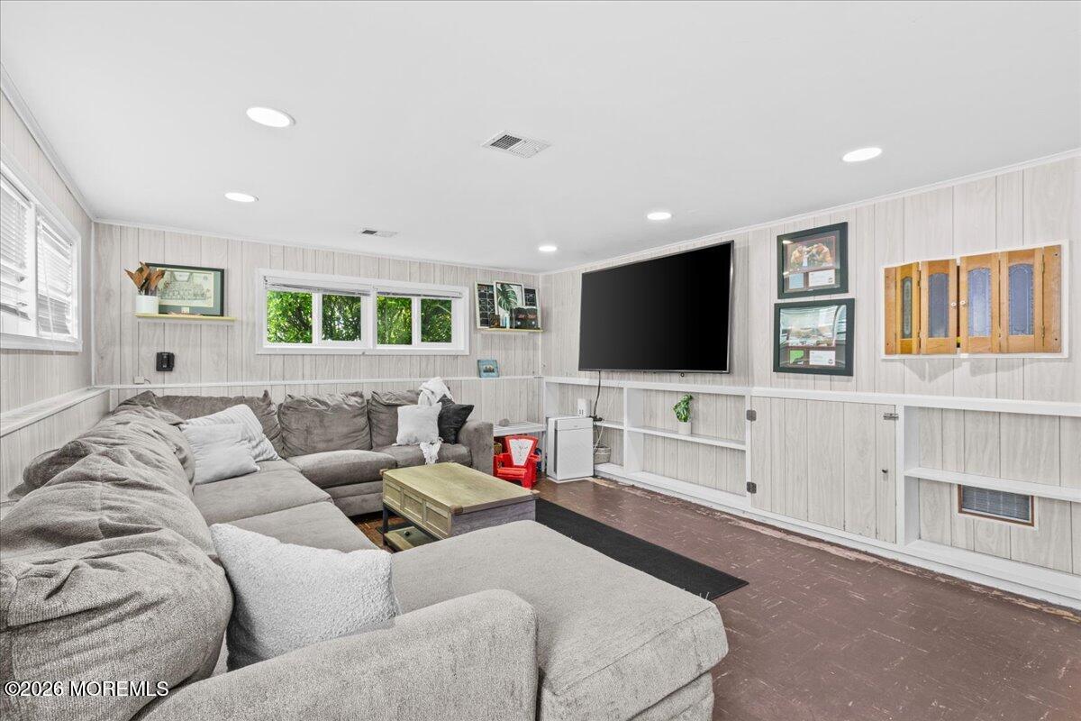 120 Dennis Drive