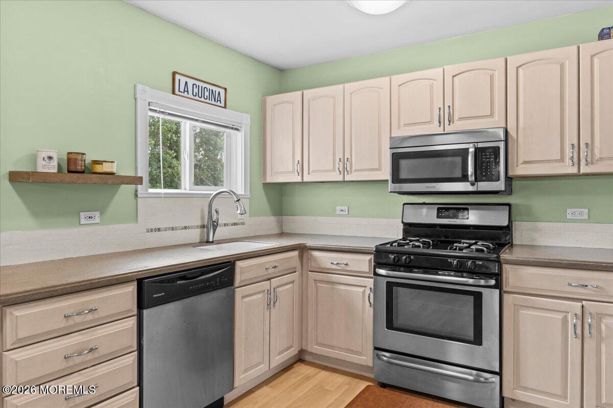 120 Dennis Drive